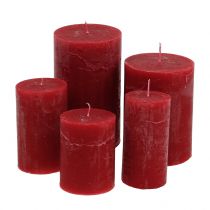 Jednobarevné svíčky tmavě červené různé velikosti