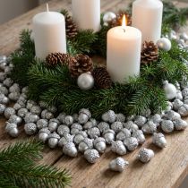 položky Dekorativní žaludy stříbrné, adventní dekorace, přírodní podzimní plody, venkovský dům Ø1,5 – 2,5 cm D1,5 – 3 cm 300 g