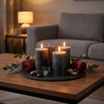 položky Sada 4 svíček v antracitové barvě, 70×120 mm - elegantní voskové svíčky pro dekoraci a vytvoření atmosféry