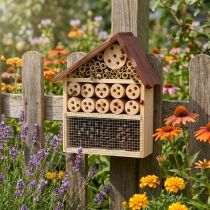 položky Hnědý hmyzí domeček Insect Hotel Wood 25cmx8,5cmx32cm