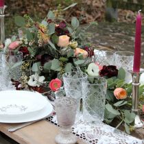 položky Zásuvný materiál dekorace na stůl květinová pěna černá 48cm 4 ks