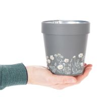 položky Květináč s květinovým vzorem pro moderní dekoraci domova a letního balkonu, 13 cm, 4 kusy