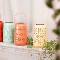 položky Solární lucerna do zahrady s květinovým vzorem a atmosférickým světlem, 26 cm