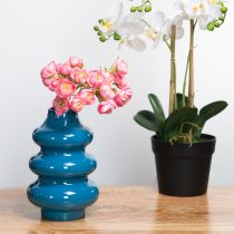 položky Váza, bytový doplněk s vlnitým povrchem pro moderní atmosféru, 23 cm