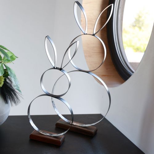 Floristik24 Velikonoční ozdobný kovový prsten zajíček s dřevěným podstavcem 21×55cm
