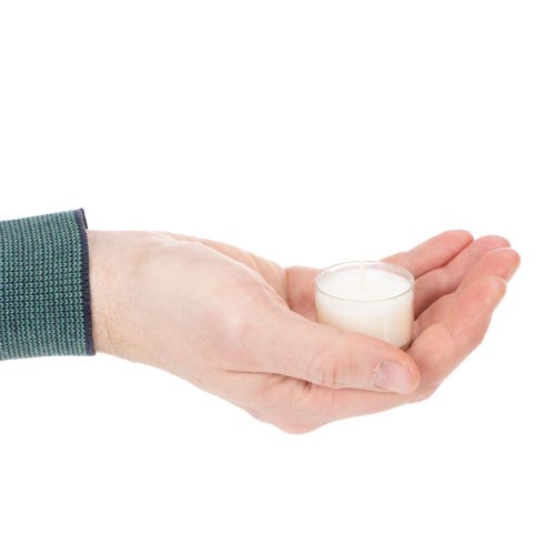 položky Vonné čajové svíčky s citronelovou vůní pro romantické večery doma nebo na zahradě, 25 mm, 7 h, 18 kusů