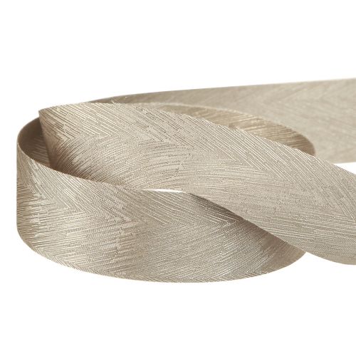 položky Elegantní hedvábná stuha s potiskem peří ve stříbrné barvě - ideální pro slavnostní dekorace šíře 25mm délka 15m