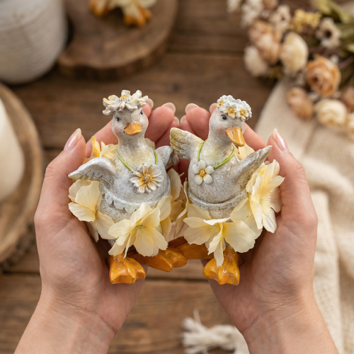 položky Dekorativní figurka kachny v květinových šatech, jaro, detailní letní dekorační doplněk, 11 cm, 2 kusy