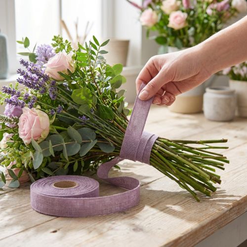 Ozdobná stuha přírodní fialová lněná stuha 25mm 20m | Floristik24.cz