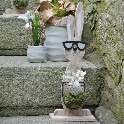 položky Dřevění králíci se slunečními brýlemi a košíkem příroda, velikonoční dekorace, figurka králíka s košíkem na rostliny, jarní dekorace 2ks