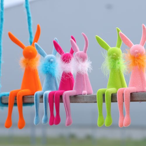 položky Figurka velikonočního zajíčka na poličku, sedící figurka velikonočního zajíčka na Velikonoce a jaro, 27 cm, 2 kusy