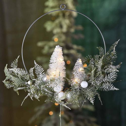 Floristik24 Světelný věnec s jedlemi a koulemi, adventní, zimní dekorace k zavěšení, LED ozdobný prsten stříbrný Š45cm Ø30cm