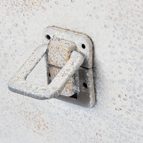 položky Kovová taška, moderní a příjemná atmosféra pro vnitřní i venkovní použití, 28 cm