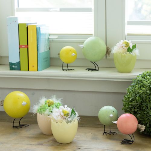 položky Dekorativní figurky kuřátek s kulatým designem pro lehké a hravé akcenty, 9,5 cm, 3 kusy