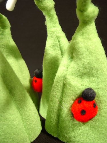 Floristik24 Ohřívač vajec plstěné květiny 16cm 4ks