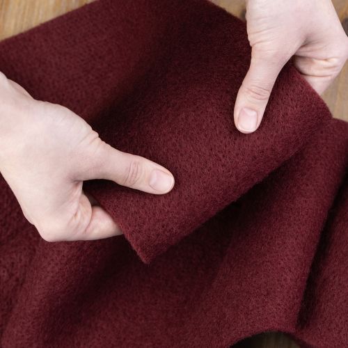 položky Plstěná vlněná stuha, tmavě červená, 15 cm x 5 m, na dekoraci a tvoření