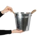 Lesklý kovový kbelík s lanovými rukojeťmi, Ø22cm | Floristik24.cz