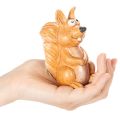 Figurka sedící veverky pro podzimní dekoraci, 10 cm | Floristik24.cz
