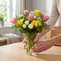 Skleněná váza čirá Ø8cm H11cm na dekoraci stolu | Floristik24.cz