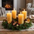 Rustikální sloupové svíčky, žlutě barvené, na adventní věnce a lucerny, sada 4 kusů, 70/140 mm | Floristik24.cz