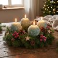 Sada 4 zelených svíček ve tvaru sněhové koule, 8 cm, adventní vánoční dekorace. | Floristik24.cz