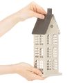 Dekorativní kovový domeček s okny a krbem, 28 cm | Floristik24.cz