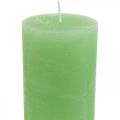 Floristik24 Sloupové svíčky jednobarevné světle zelené 85×200mm 2ks
